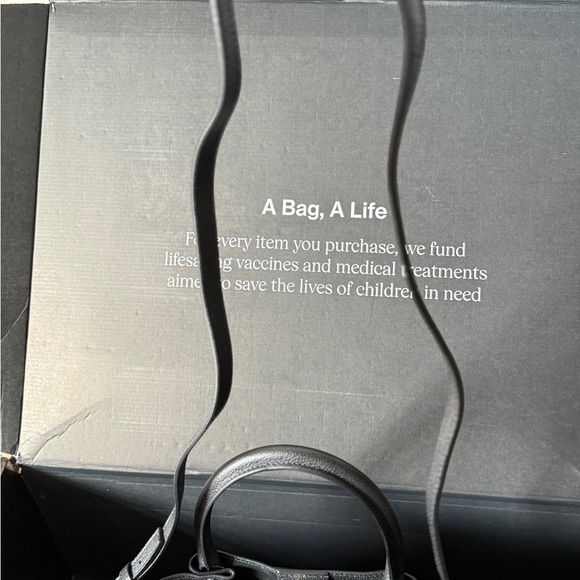 Demellier the Midi New York Black Leather Bag - Picture 10 of 11